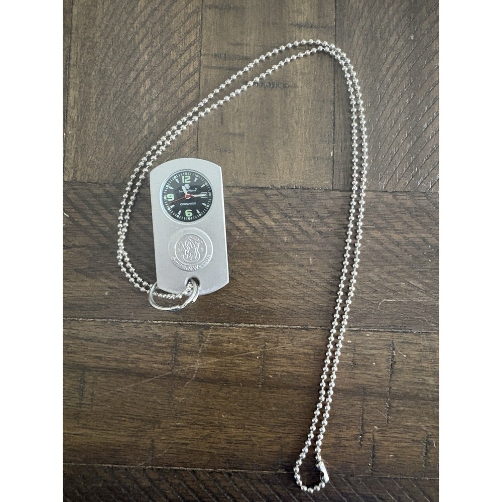 Smith & Wesson Silver Commando Stainless Dog‎ Tag Watch On Chain Quartz Compact